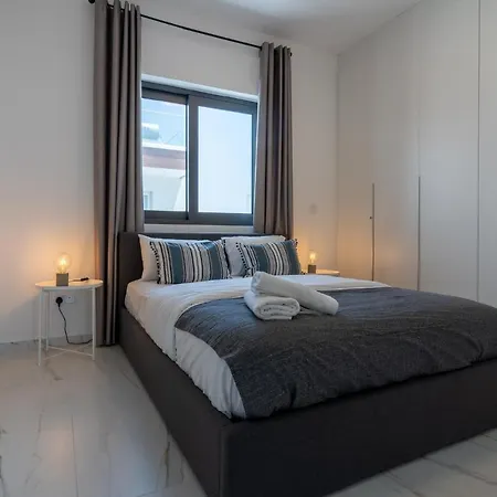 Yasou 1- Bedroom In Apartamento *