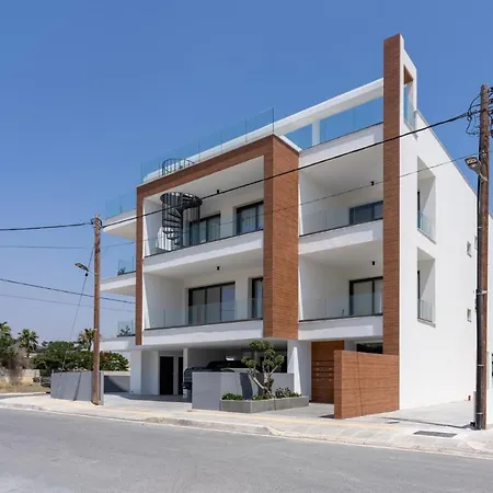 Yasou 1- Bedroom In Lárnaca